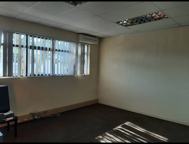 250M² OFFICE TO LET IN NEW GERMANY